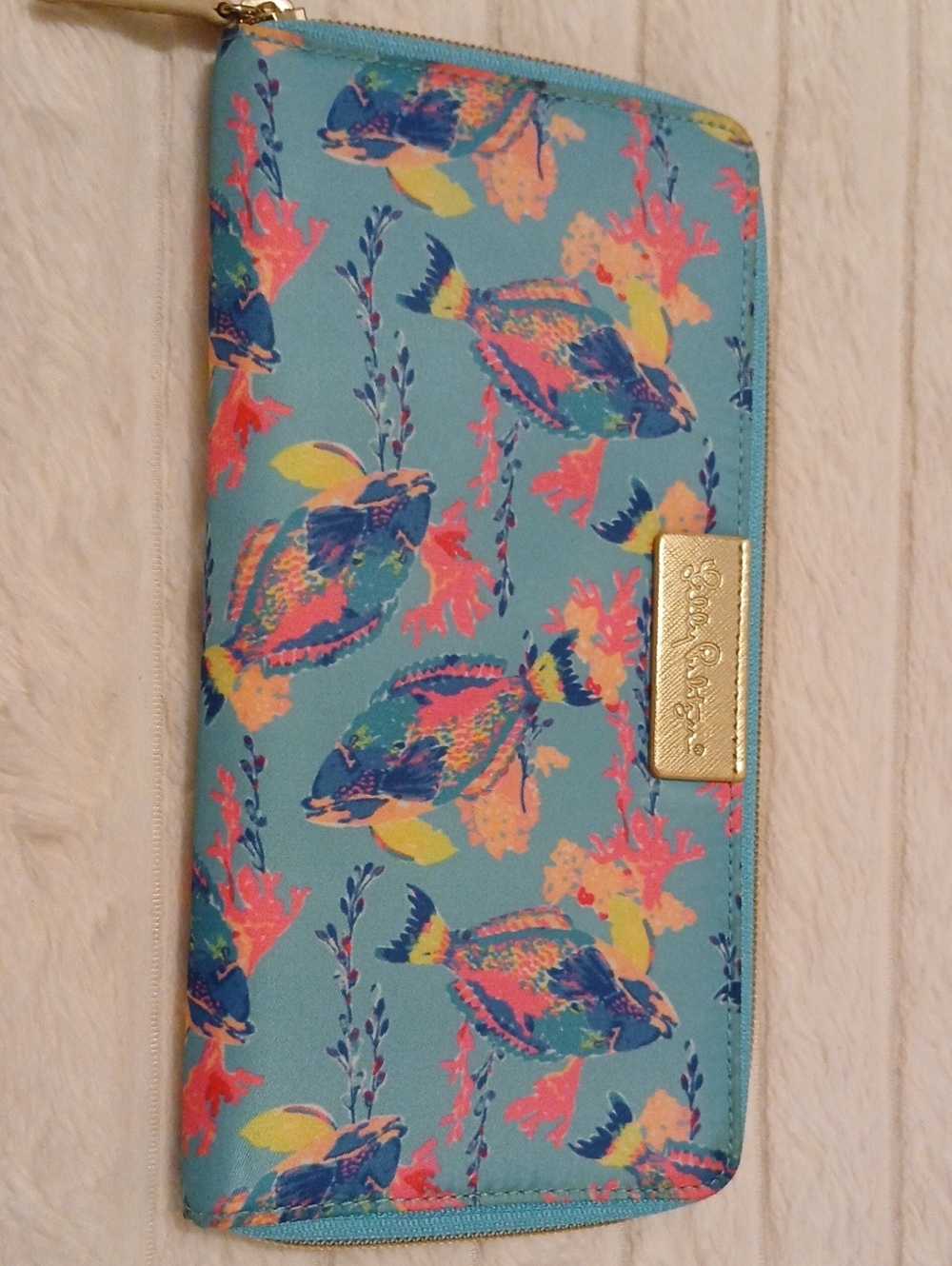 Lilly Pulitzer Teal Fish-Print Zip Card Holder with Gold Plaque